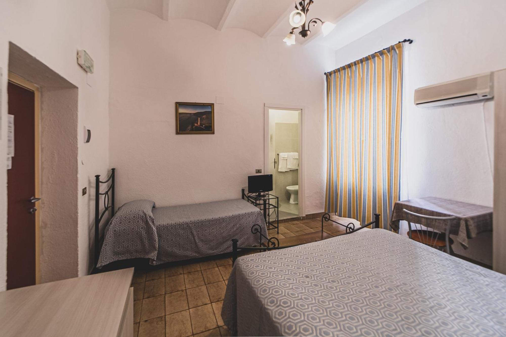 Hotel Alfiero Porto Santo Stefano  Pokoj fotografie