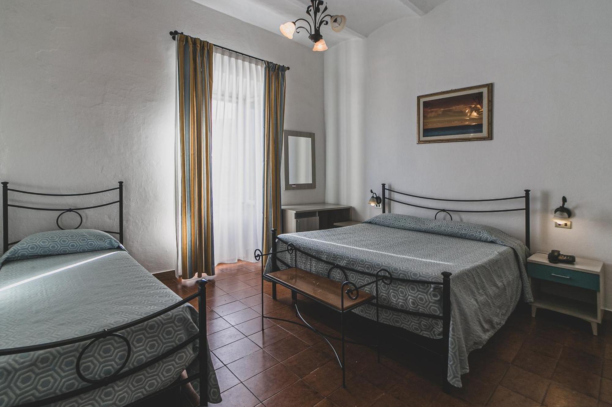 Hotel Alfiero Porto Santo Stefano  Pokoj fotografie